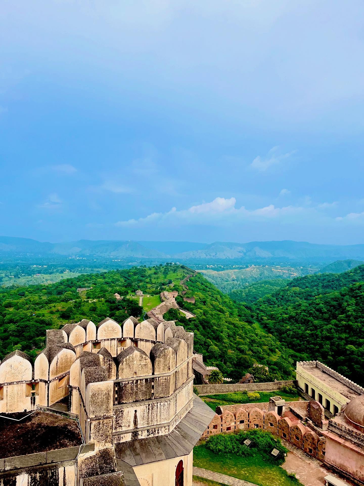 Mahipal Lomror Embraces Rajasthan Splendor
