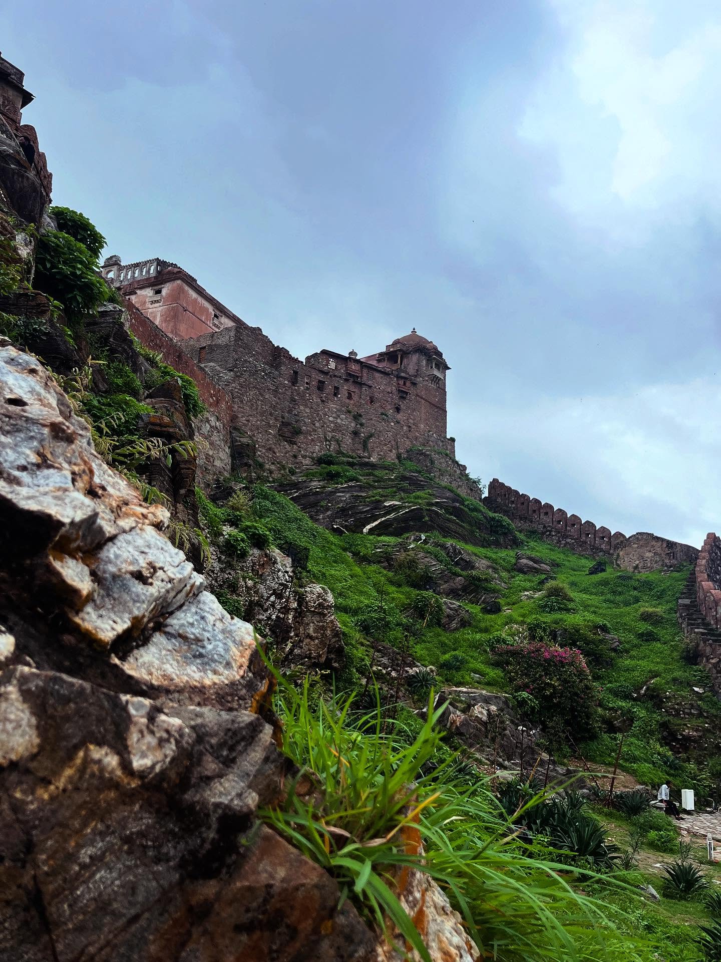 Mahipal Lomror Embraces Rajasthan Splendor