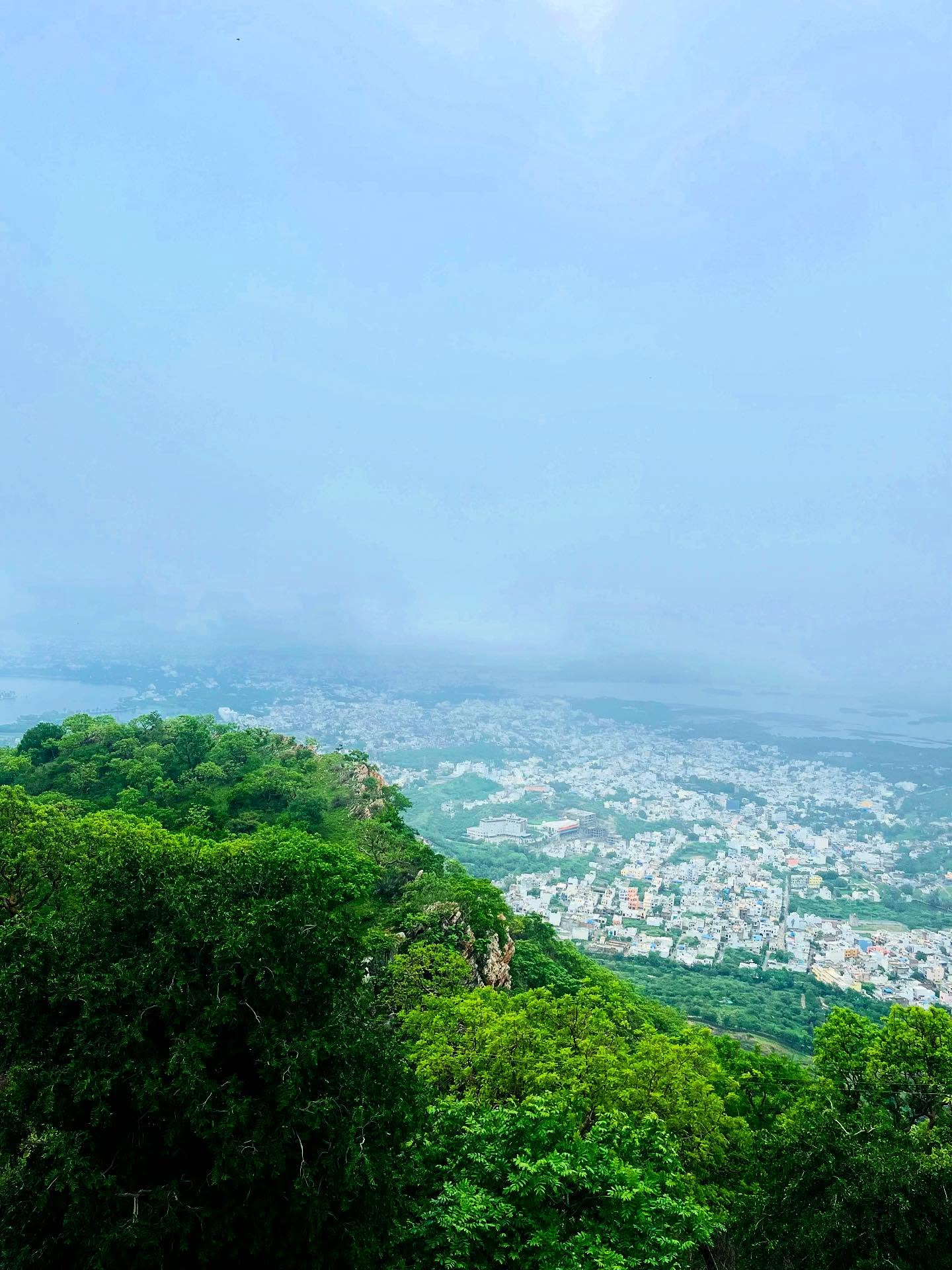 Mahipal Lomror Embraces Rajasthan Splendor