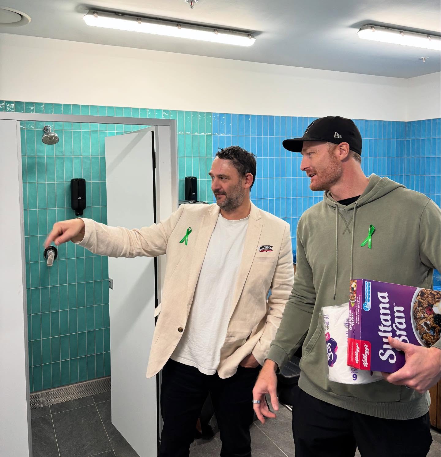Martin Guptill Spots Iconic NZ Toilets