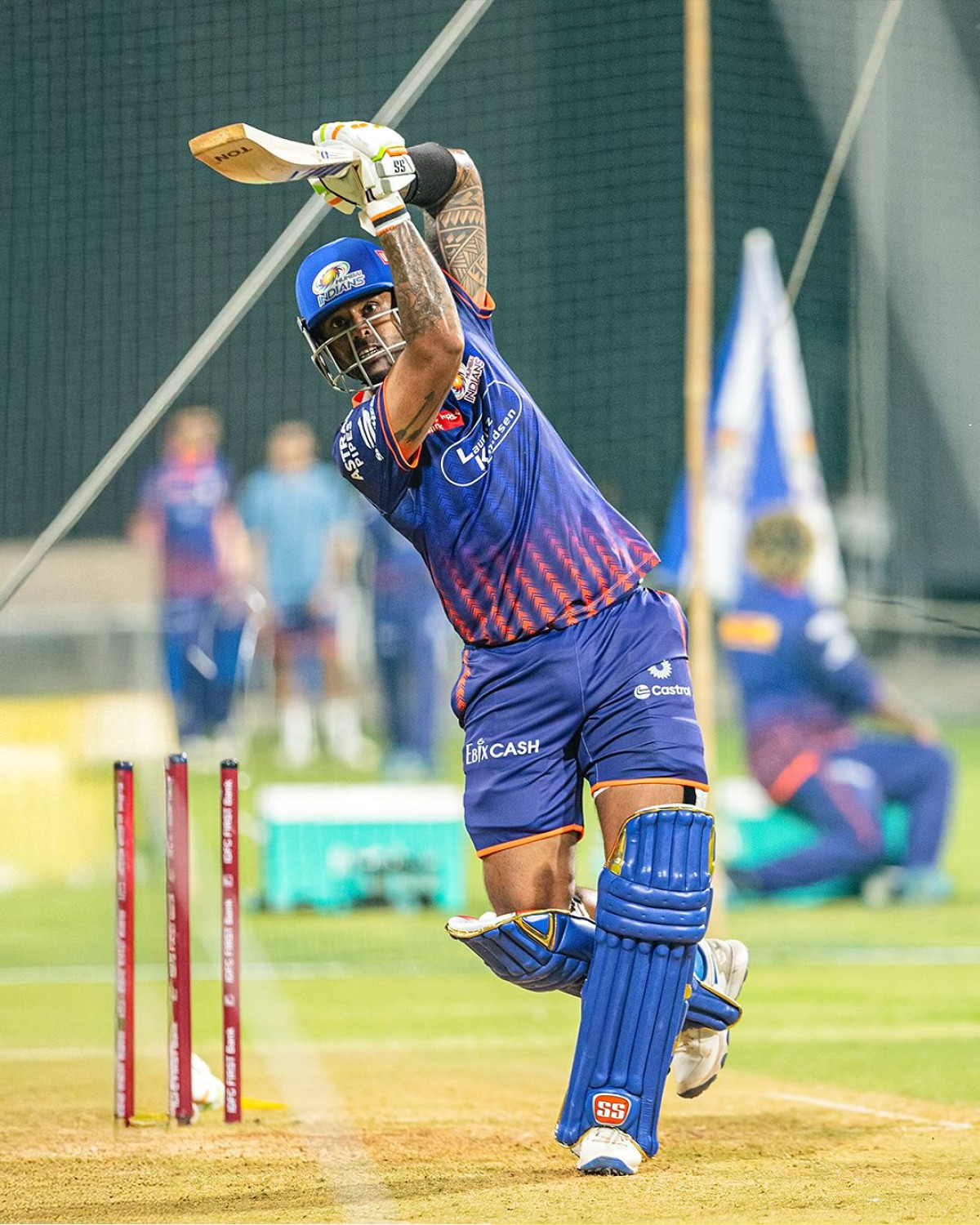 Mumbai Indians Shine With Brilliant Shot Mumbai Indians light up the field with a brilliant shot and an even brighter fan reaction!