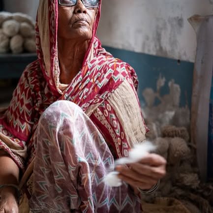 Nick Compton's Varanasi Portraits: A Visual Journey