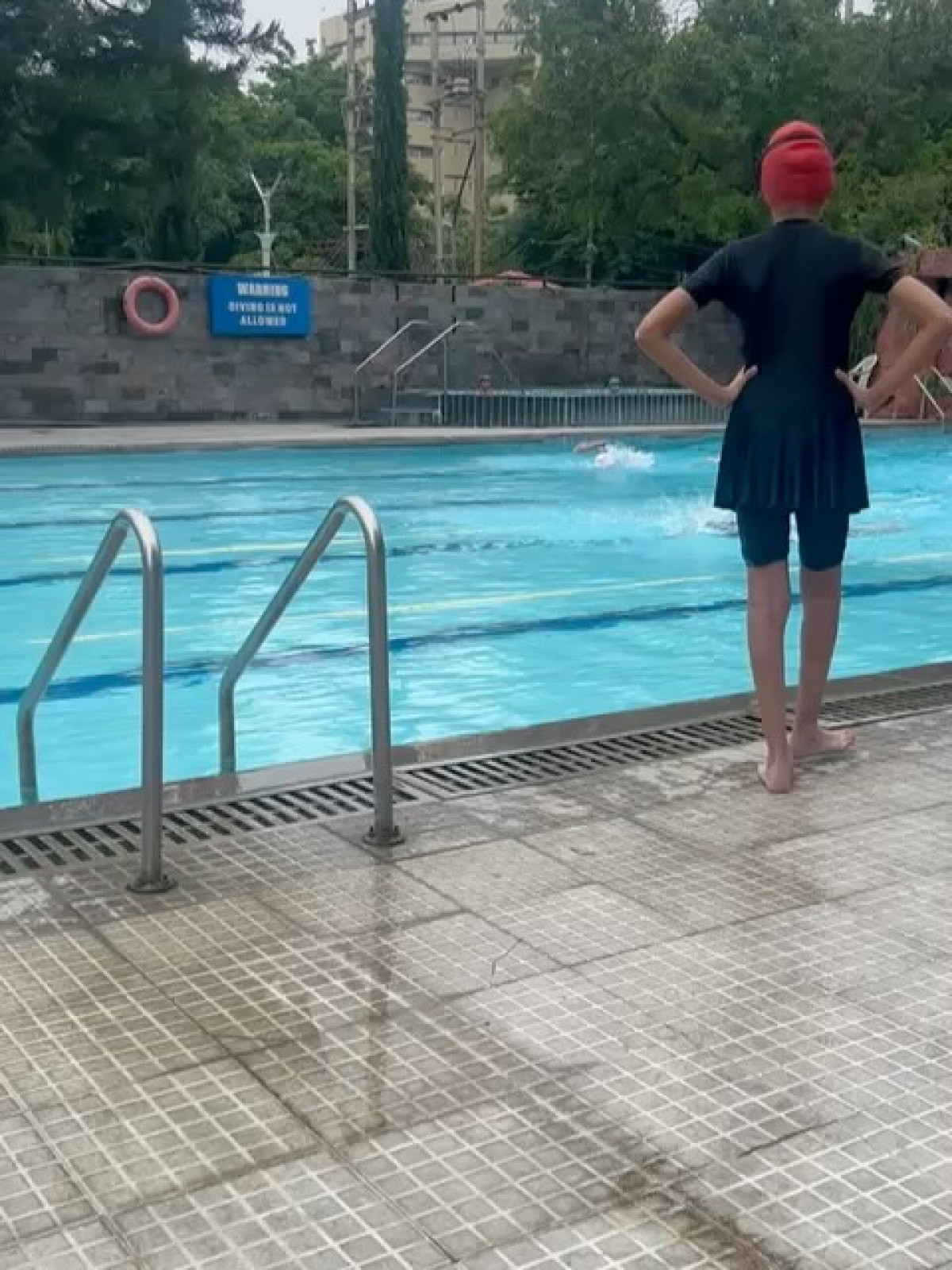 Ojha Daughter Triumphs in Swimming Competition Former cricketer Naman Ojha praises daughter Aanya for 2nd finish at the annual swim meet.
