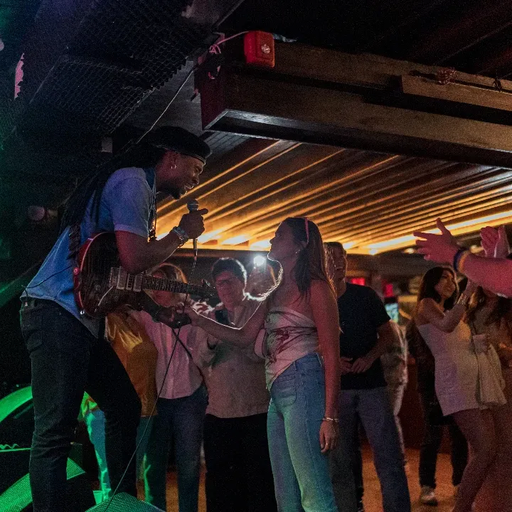 Omari Banks Delivers Rousing Act At Talkhousebar