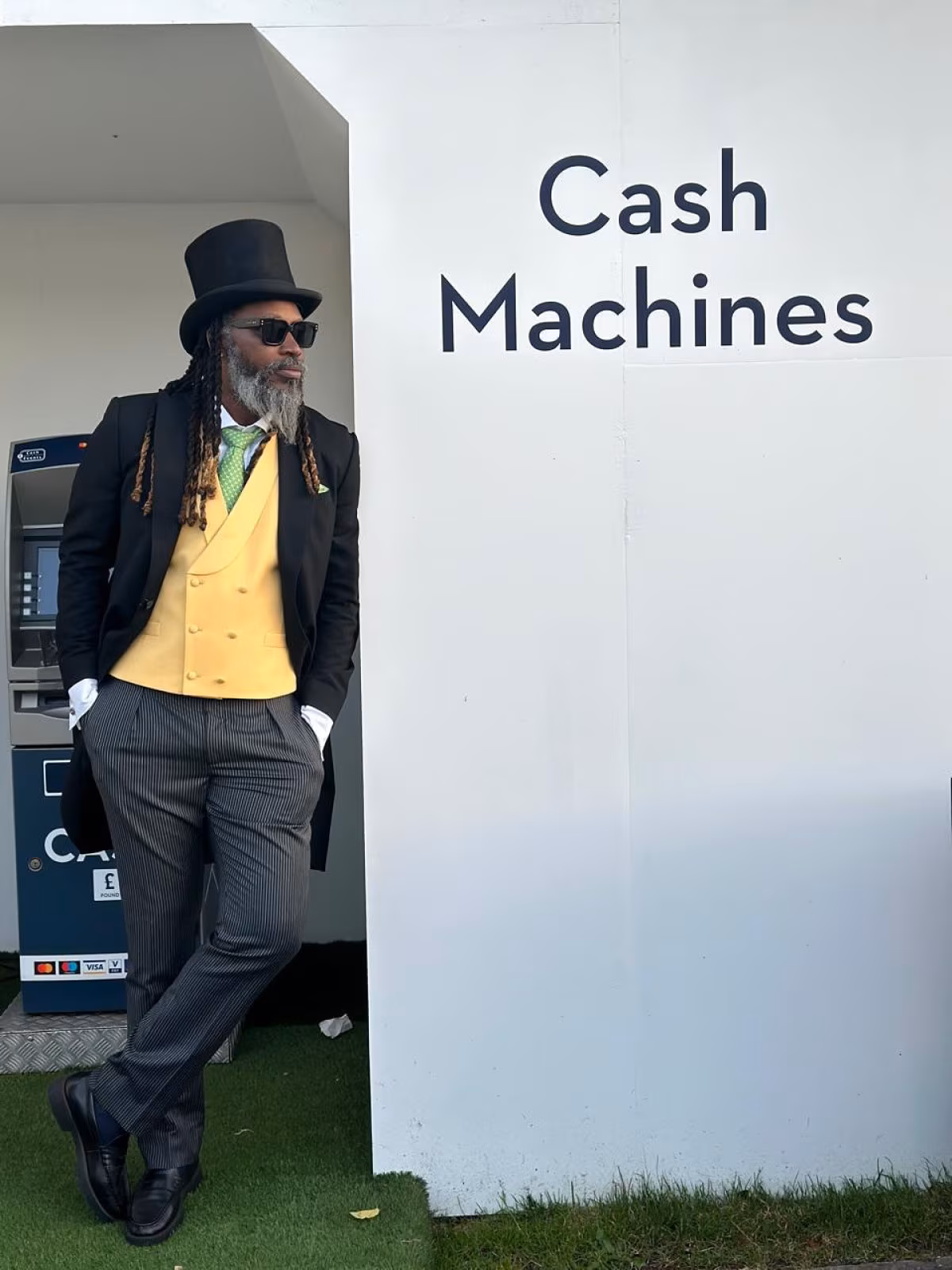Only Pay For What You Need: Chris Gayle Welcomes New Class Chris Gayle shares a minimalist philosophy, urging Class 2024 to welcome Class 2025 ahead!
