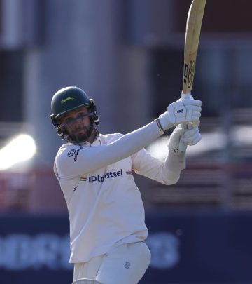 Peter Handscomb Returns To Red Ball Action