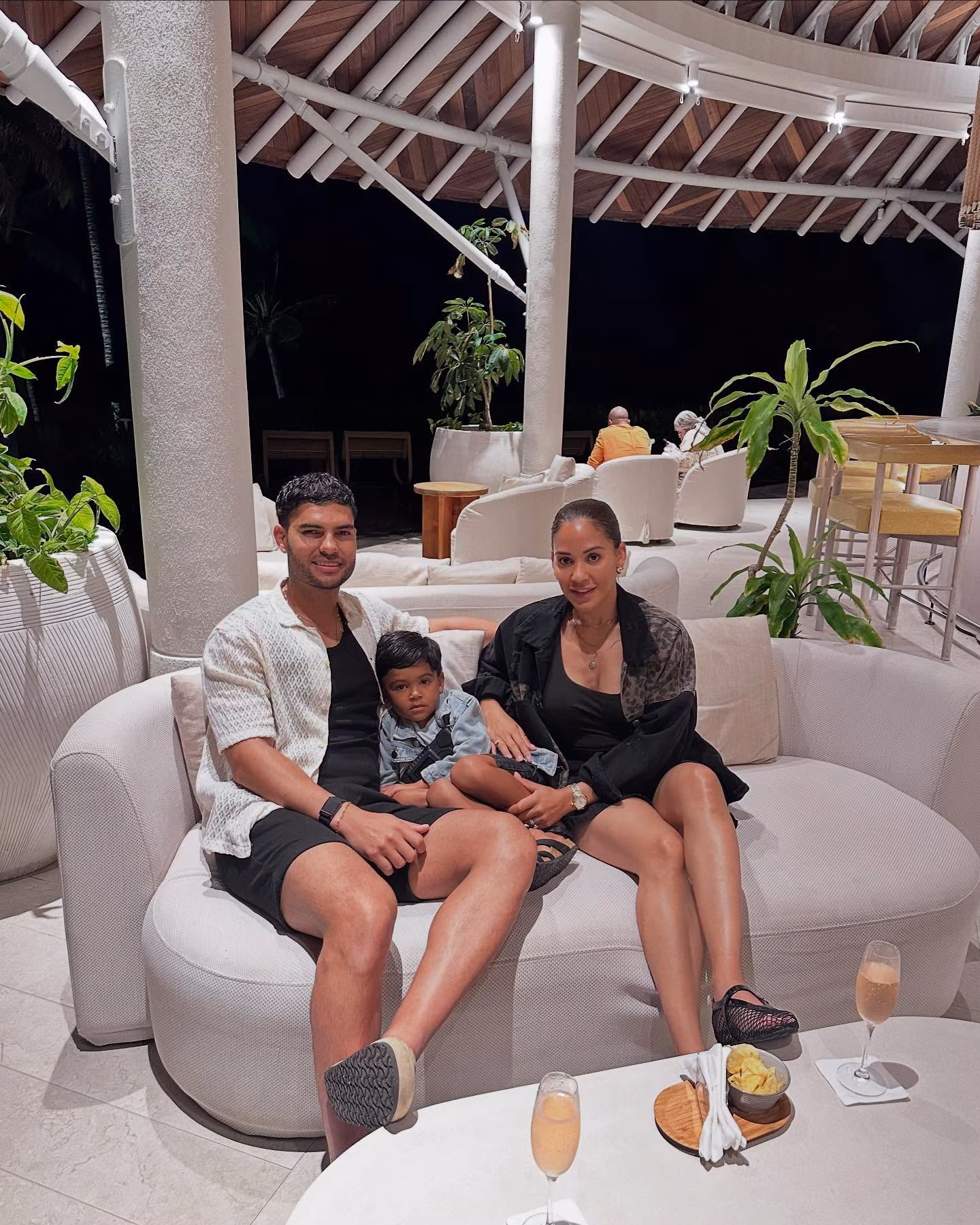 Reeza Hendricks Family Vacation In Mauritius
