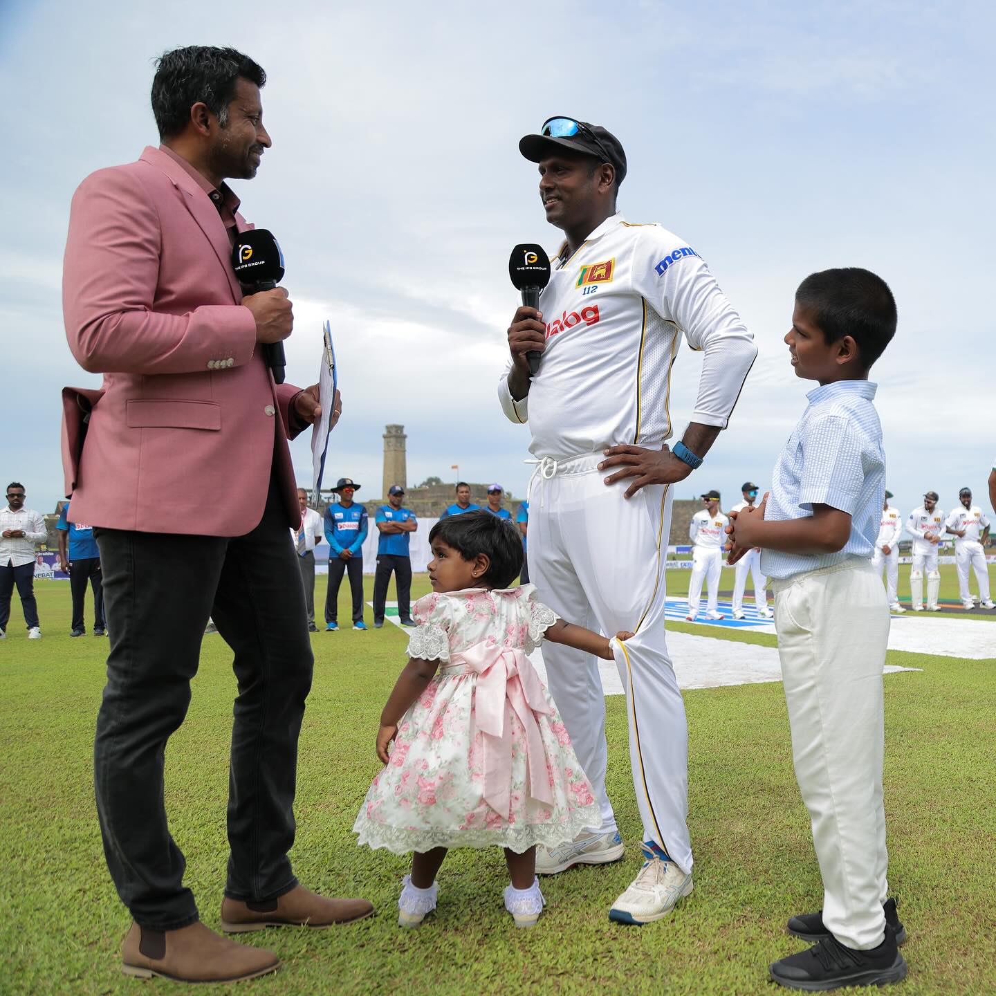 Russel Arnold Celebrates A Test Career Milestone