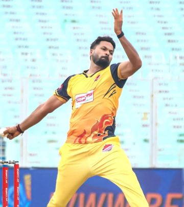 Shashank And Aditya Propel Warriors To Top Table