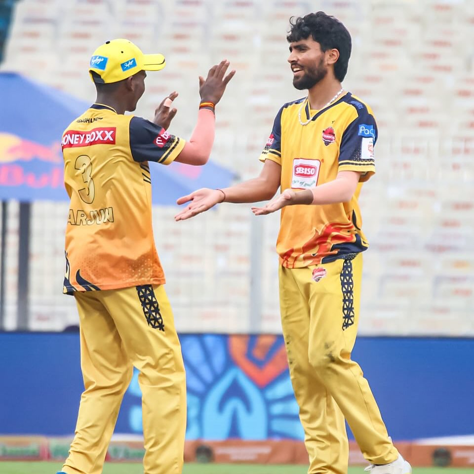 Shashank And Aditya Propel Warriors To Top Table
