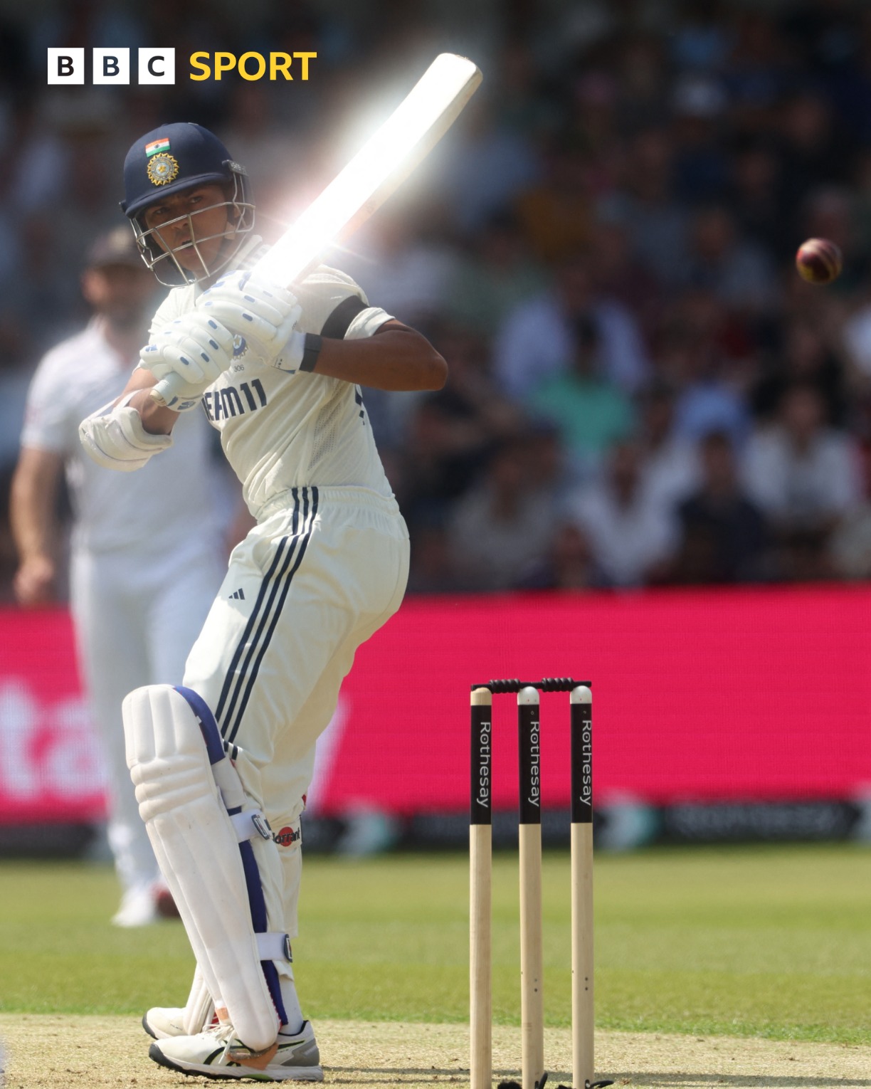 Sports Photography Mastery Captured By Darren Staples Darren Staples captures iconic cricket moments with expert sports photography finesse now!