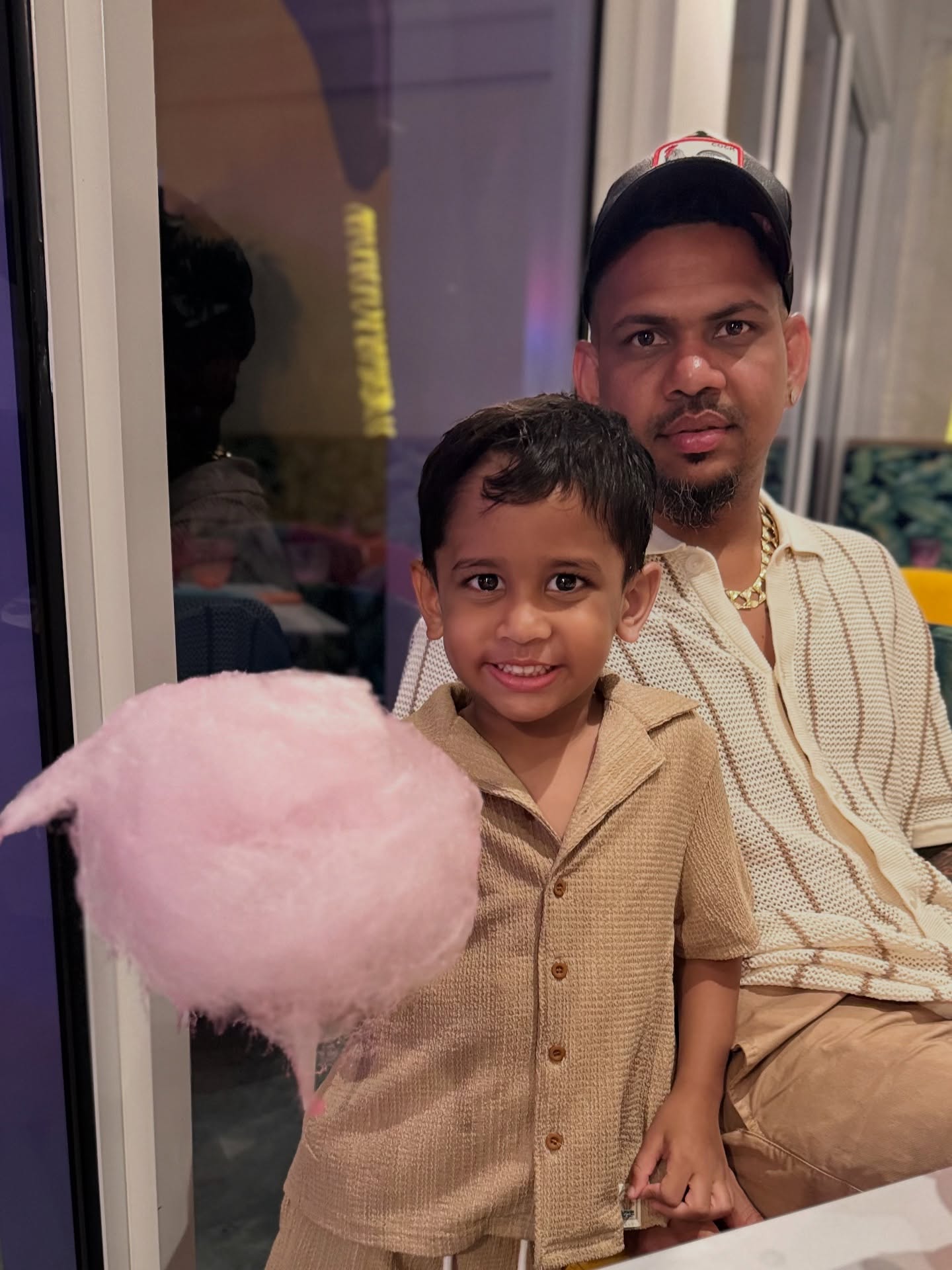 Sunil Narine Celebrates Father's Day With Silas
