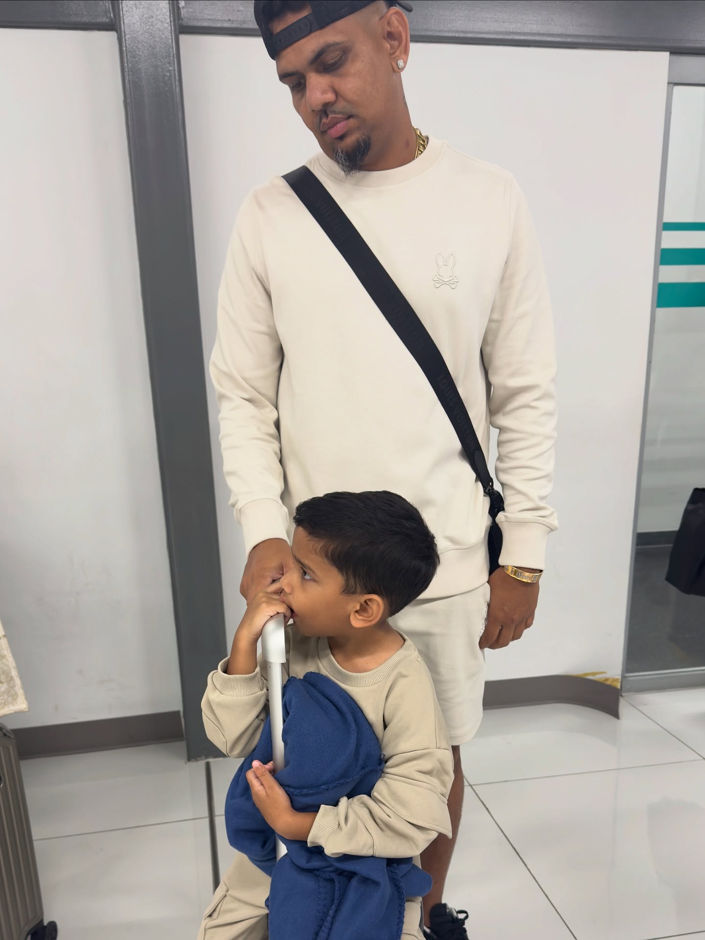 Sunil Narine Celebrates Father's Day With Silas