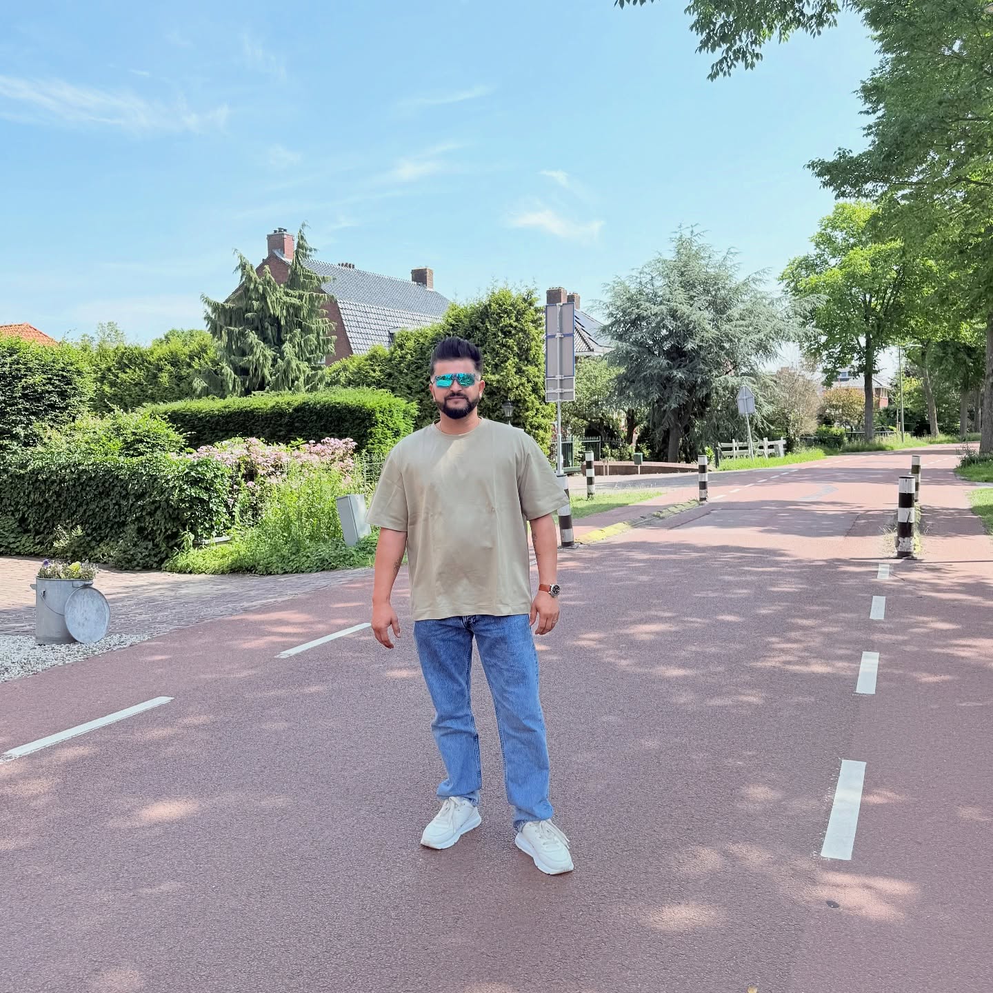 Suresh Raina explores Amsterdam vibe, merging global charm and cricket legacy with class