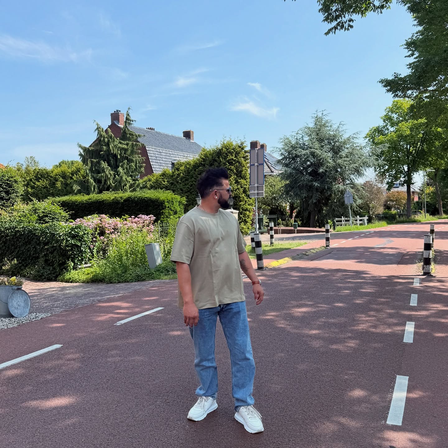 Suresh Raina Embraces Amsterdam Vibes