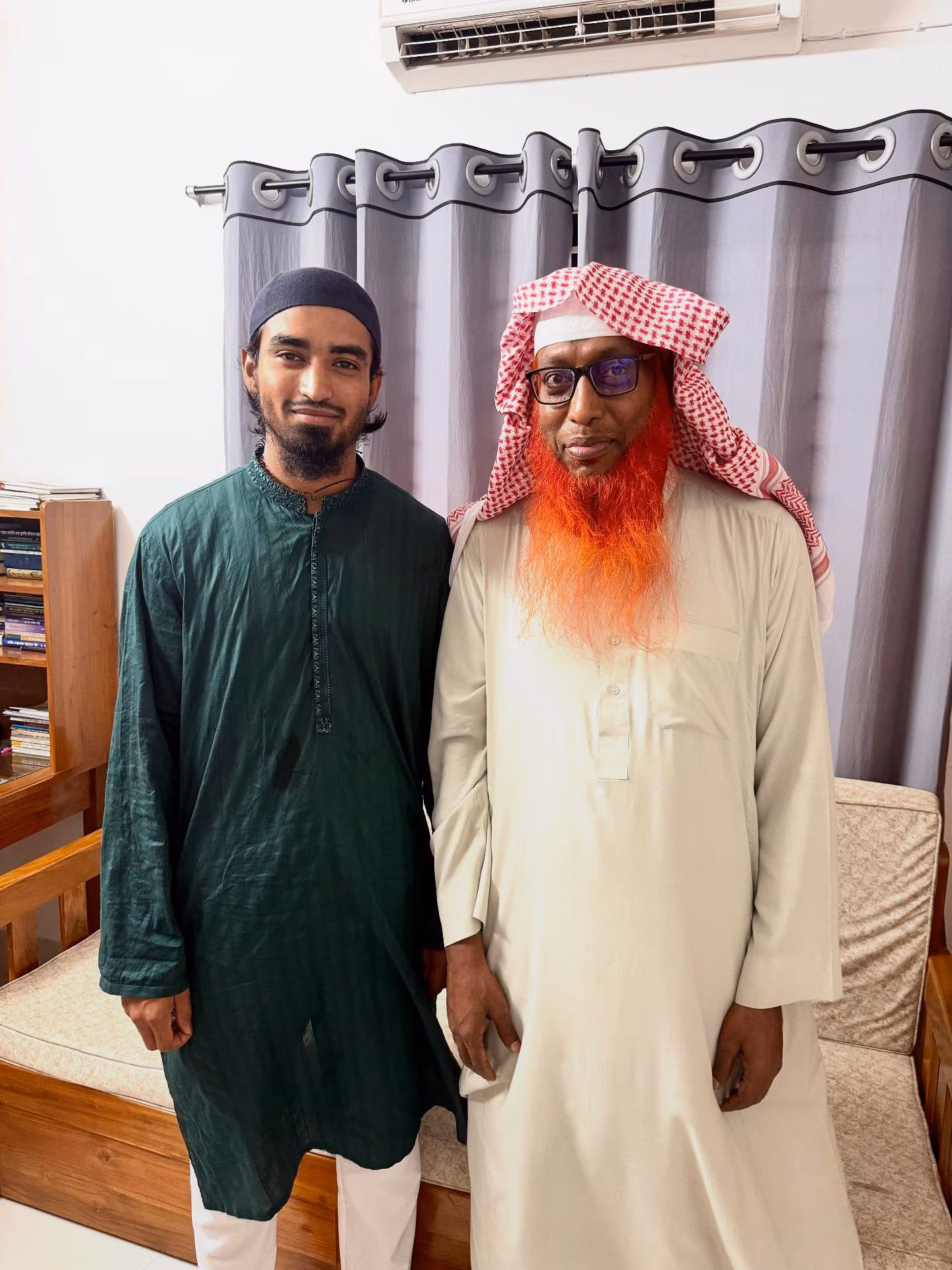 Tanzim Honors Shaikh Saifuddin Belal Madani Cricketer Tanzim honors an admired guide on Instagram with a soulful tribute of devotion!!