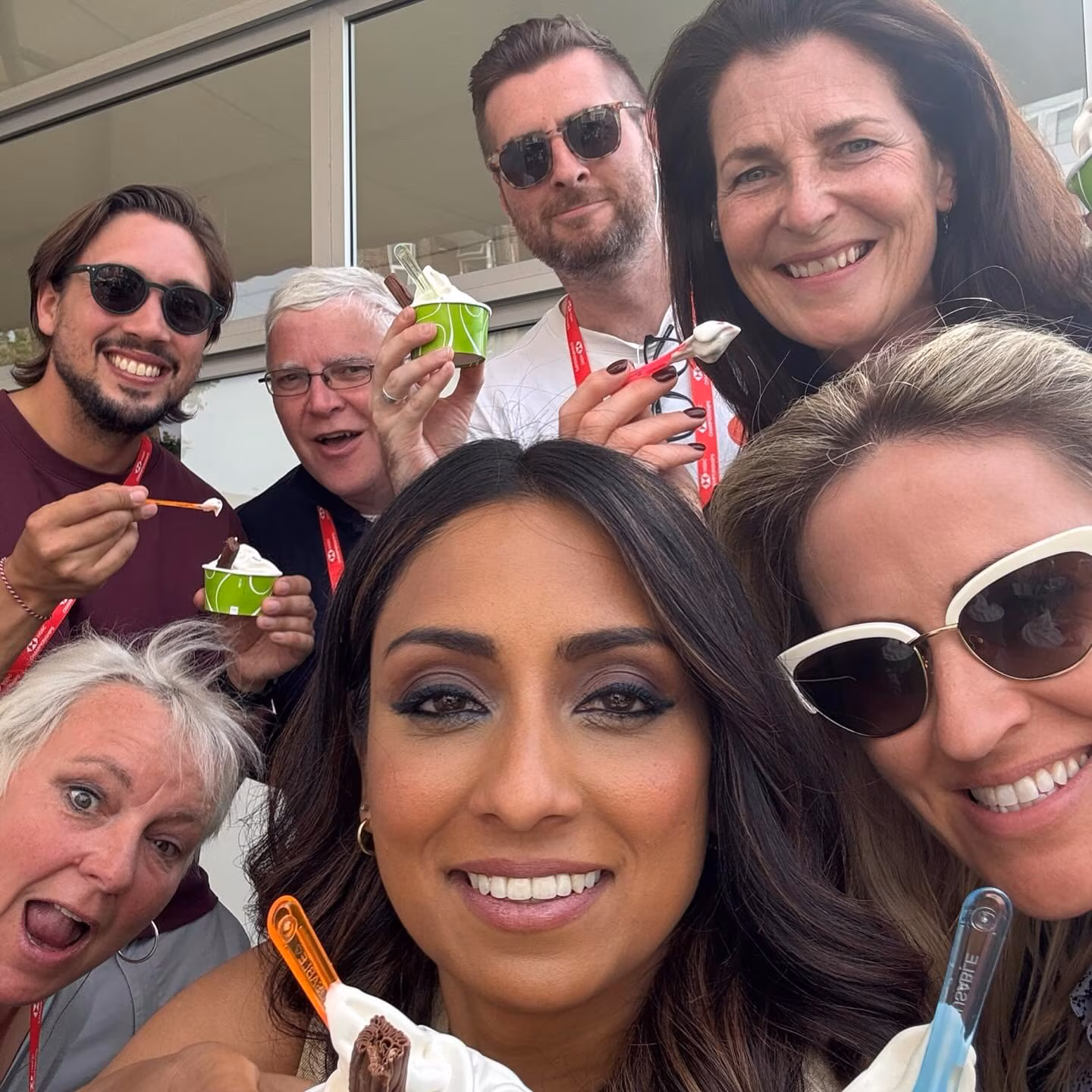 Women’s Tennis Celebration: Isa Guha Champions Queens Spirit