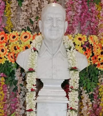 Bengal cricket body honors Dr B.C. Roy on his 143rd birth & 63rd death anniversary today!!