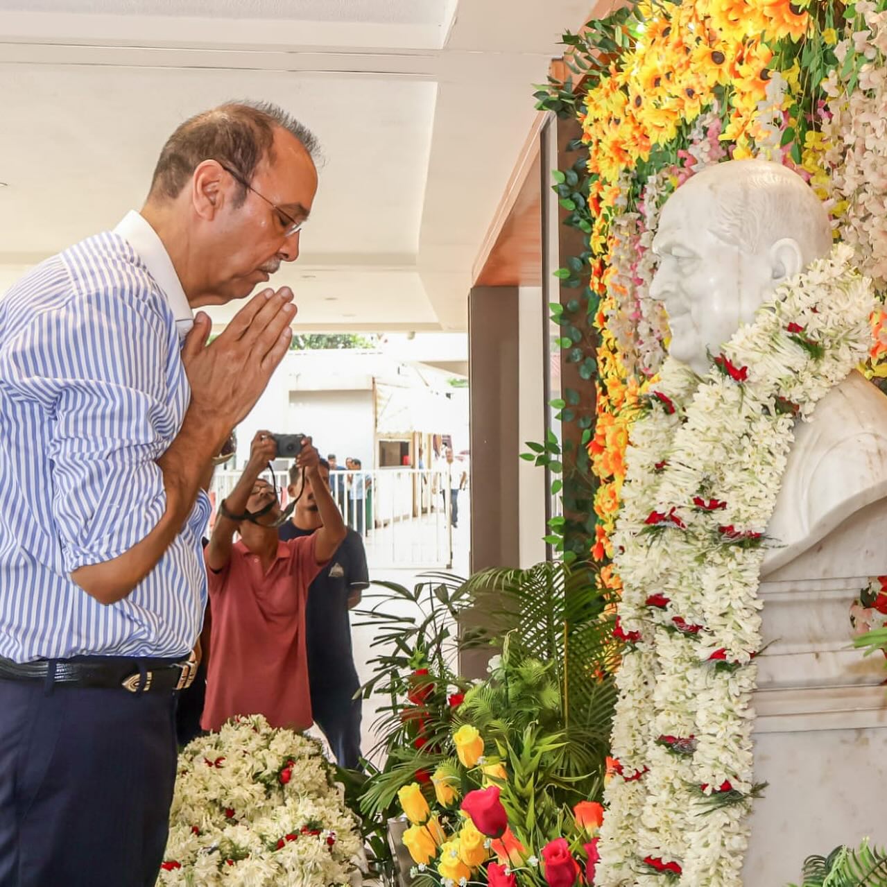CAB Pays Floral Tribute To Dr B.C. Roy