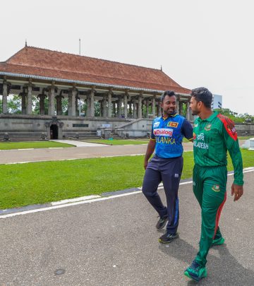 Cricket Trophy Unveiled at Colombo’s Independence Square