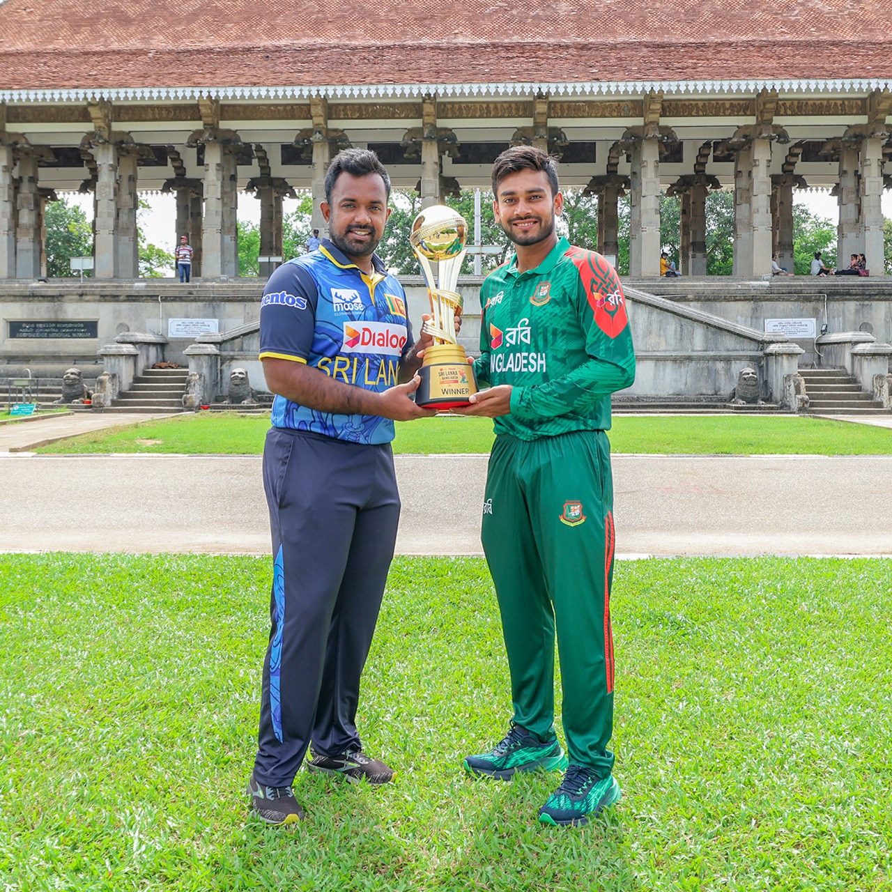 Cricket Trophy Unveiled at Colombo's Independence Square