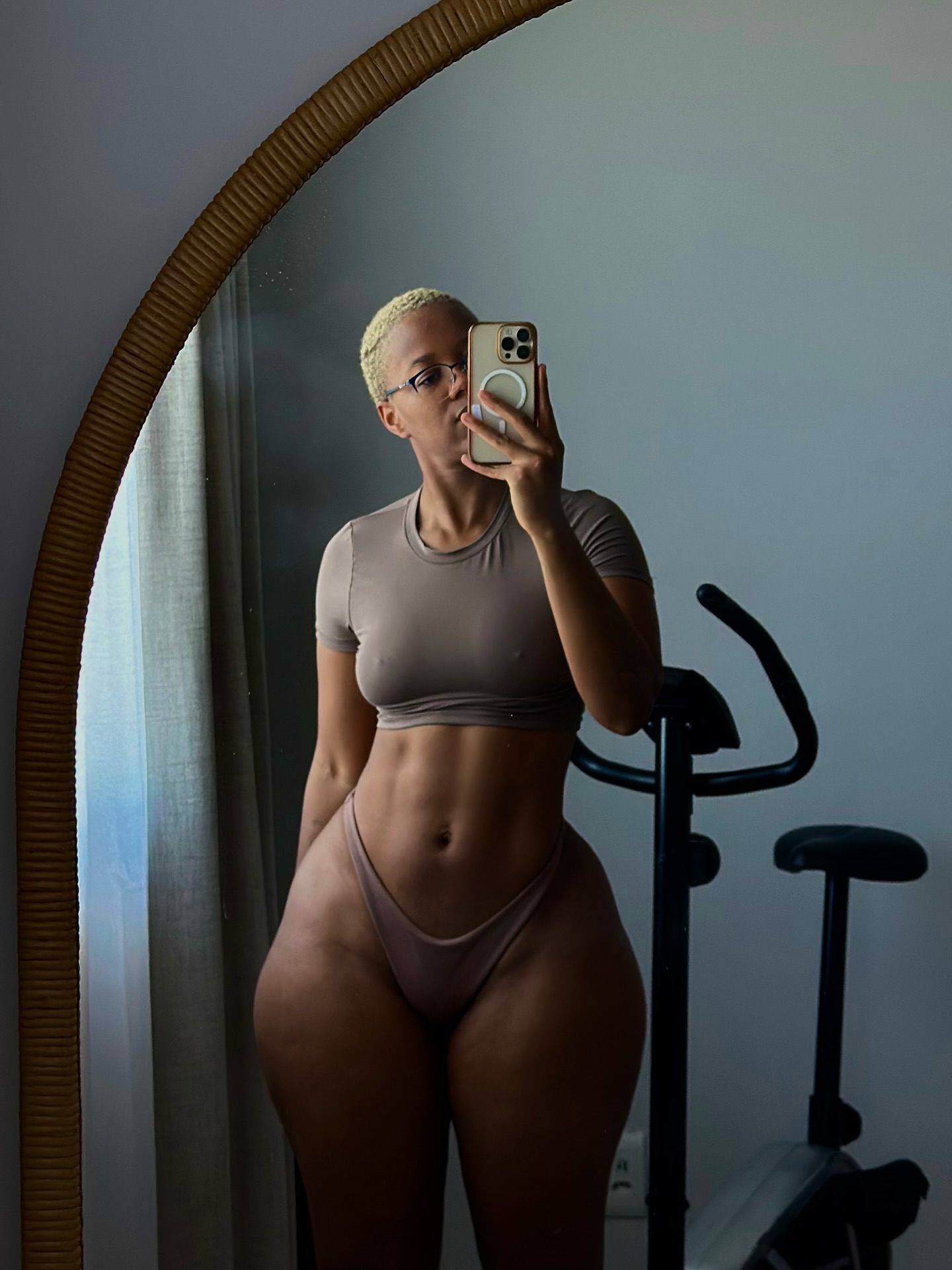 Faustina Thobakgale’s Daily Diet for Peak Performance Meal plan fueling Faustina Thobakgale’s glow and ultimate performance for peak days daily.