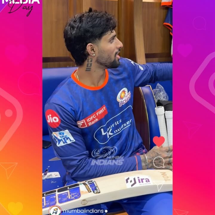 Mumbai Indians Celebrate World Social Media Day
