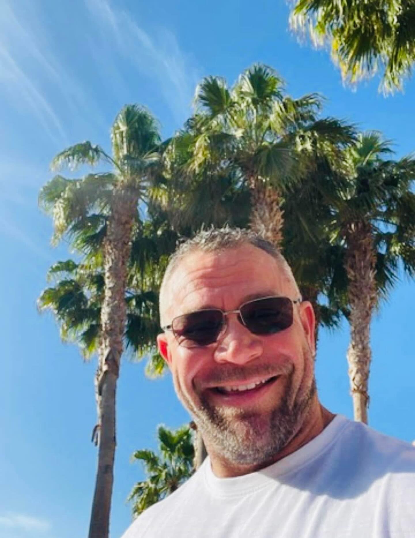 Rewire Your Habits For A Transformed Life Alex Beevis reveals proven ways to ditch excuses, boost wellness, and ignite self-belief!