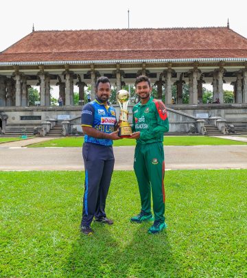 Trophy Unveiling at Colombo’s Independence Square